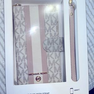 Gently use MK wallet/case IPhone 11